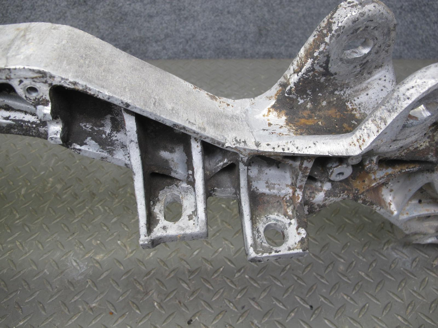 1983-1995 Porsche 928 S A/T Rear Engine Sub Frame Suspension Crossmember Carrier