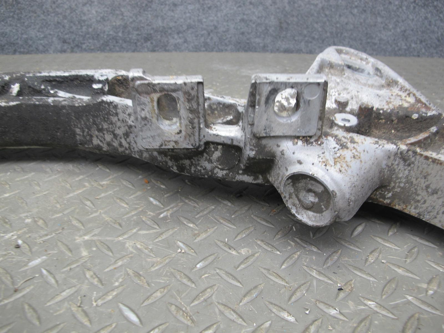 1983-1995 Porsche 928 S A/T Rear Engine Sub Frame Suspension Crossmember Carrier