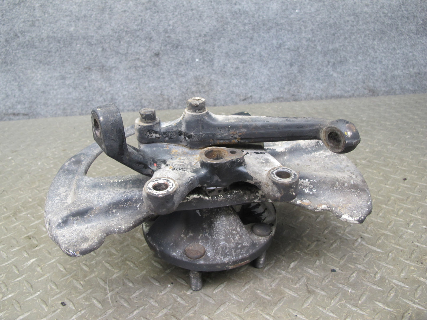 1983-1985 Porsche 928 S Front Left Driver Side Spindle Knuckle Wheel Hub Bearing