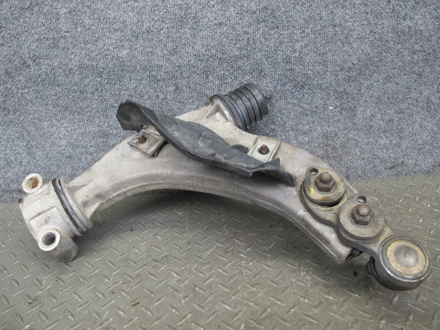 1983-1991 Porsche 928 S Front Right Side Lower Control Arm Bracket Set of 3