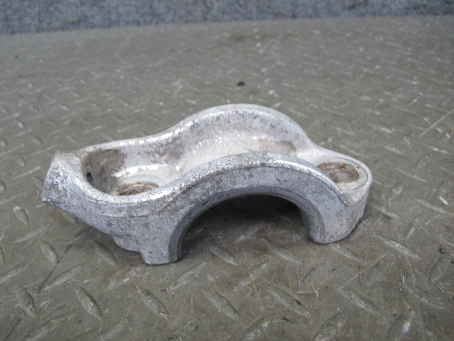 1983-1991 Porsche 928 S Front Right Side Lower Control Arm Bracket Set of 3