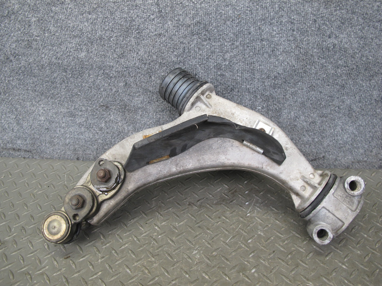 1983-1991 Porsche 928 S Front Left Side Lower Control Arm Bracket Set of 3