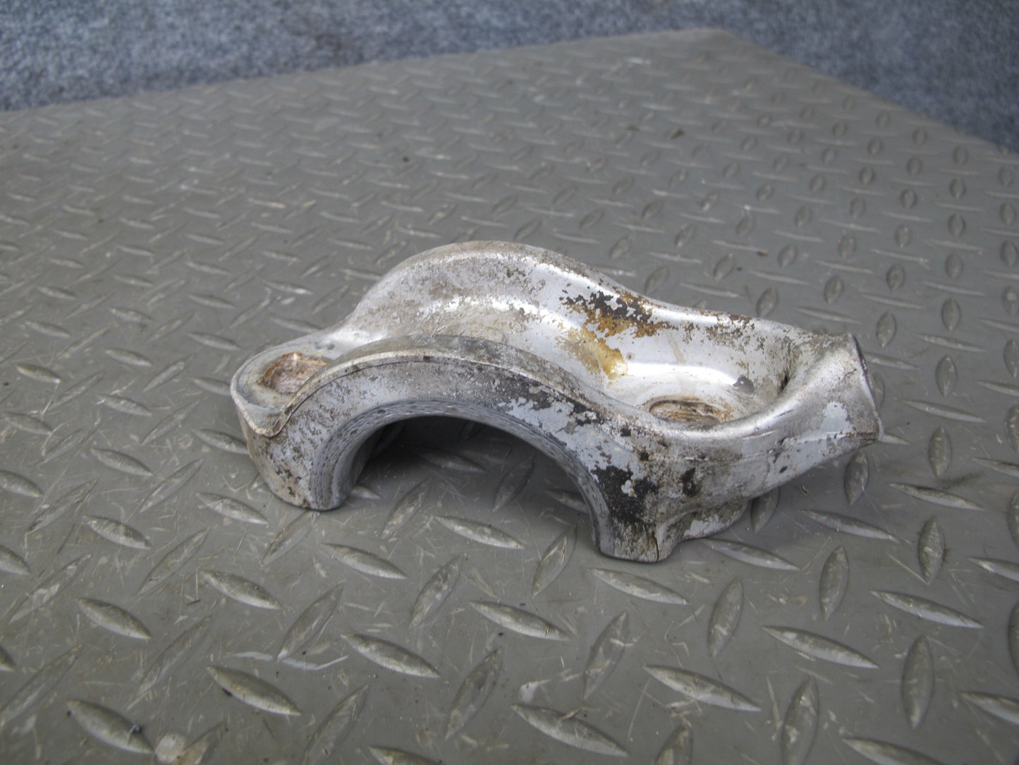 1983-1991 Porsche 928 S Front Left Side Lower Control Arm Bracket Set of 3