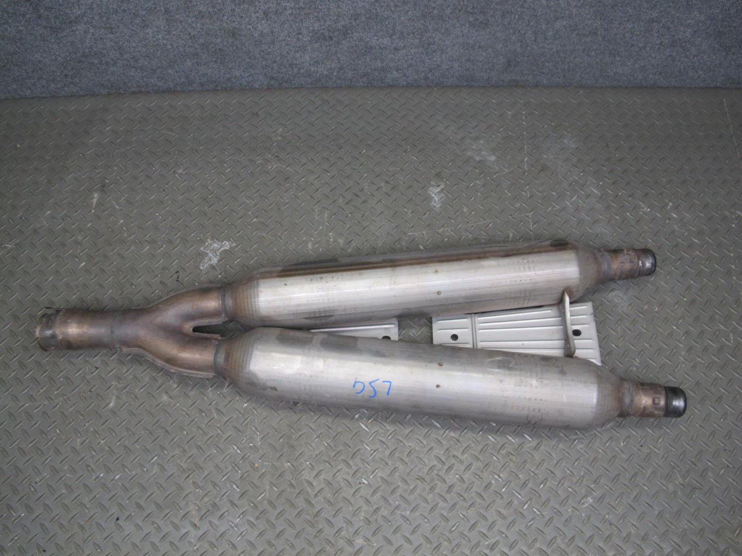 01-06 Lexus LS430 UCF30L Center Exhaust Pipe OEM