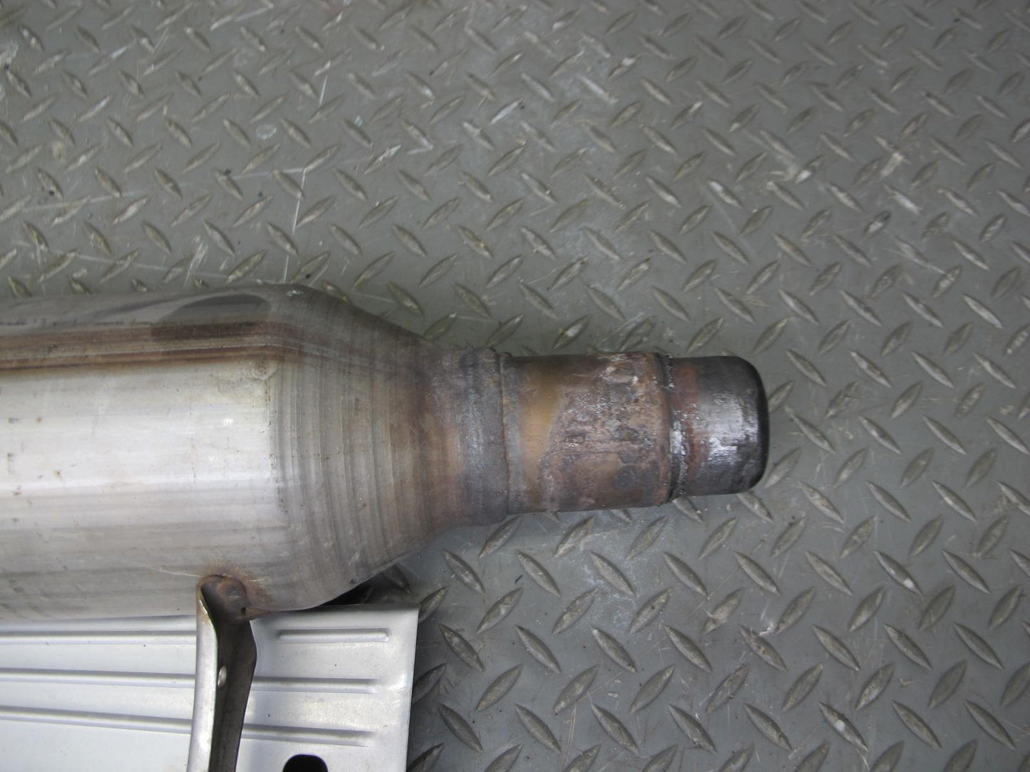 01-06 Lexus LS430 UCF30L Center Exhaust Pipe OEM