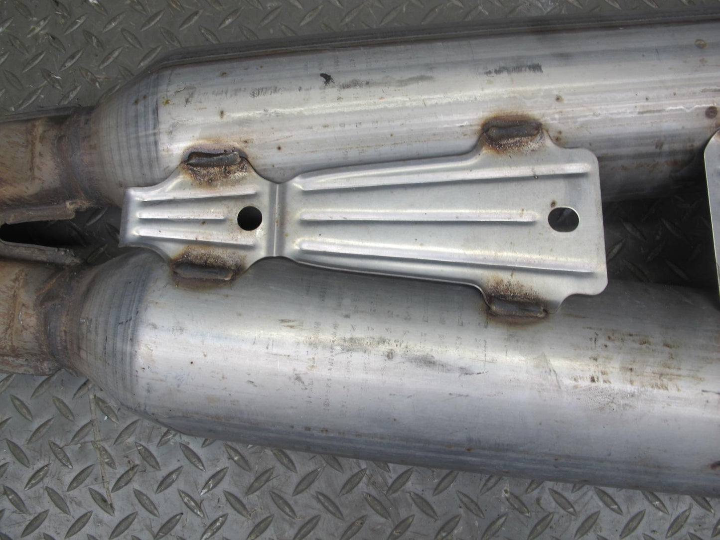 01-06 Lexus LS430 UCF30L Center Exhaust Pipe OEM