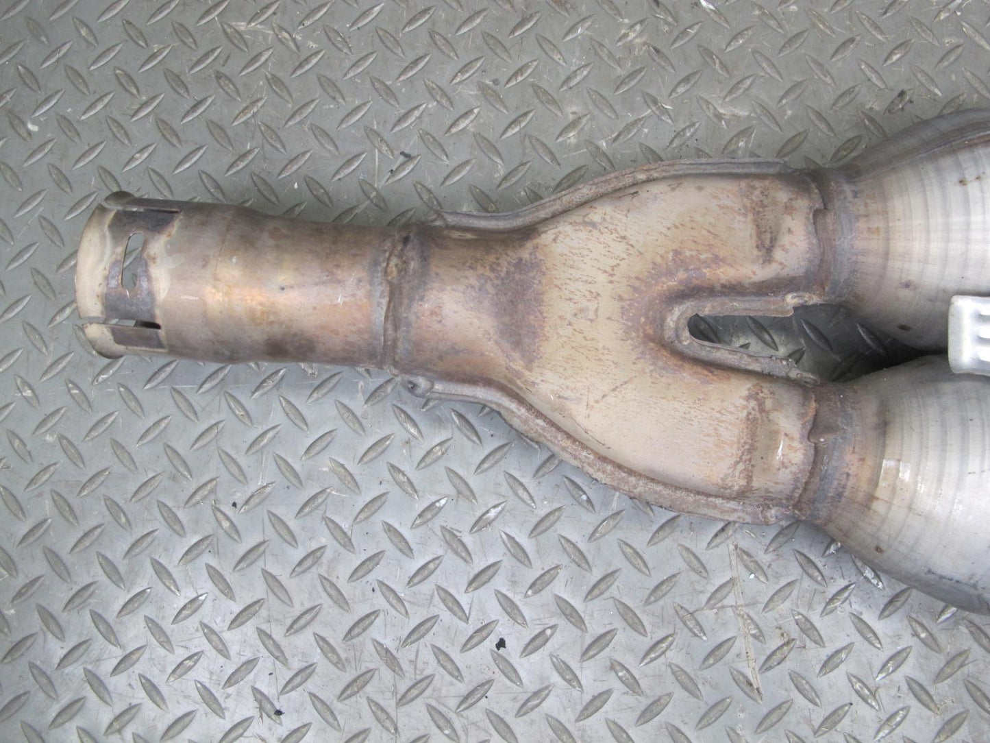 01-06 Lexus LS430 UCF30L Center Exhaust Pipe OEM