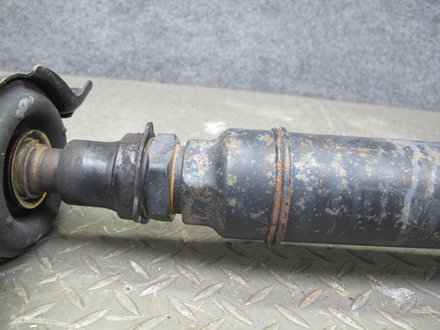 01-06 Lexus LS430 UCF30L RWD Rear Drive Shaft Driveshaft 120K Miles OEM