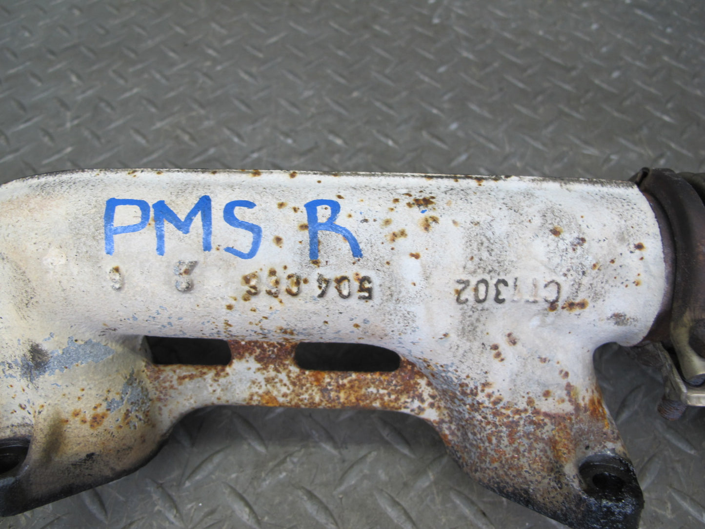 86-91 Mercedes W126 C126 Right Exhaust Manifold 1171423802 OEM