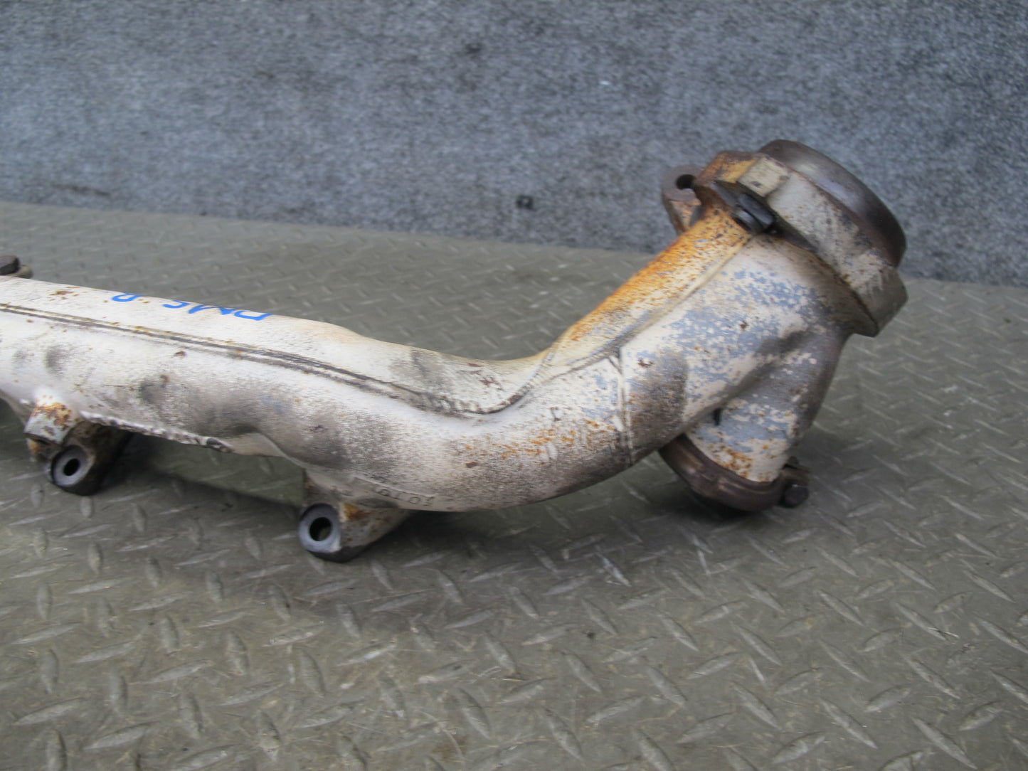 86-91 Mercedes W126 C126 Right Exhaust Manifold 1171423802 OEM