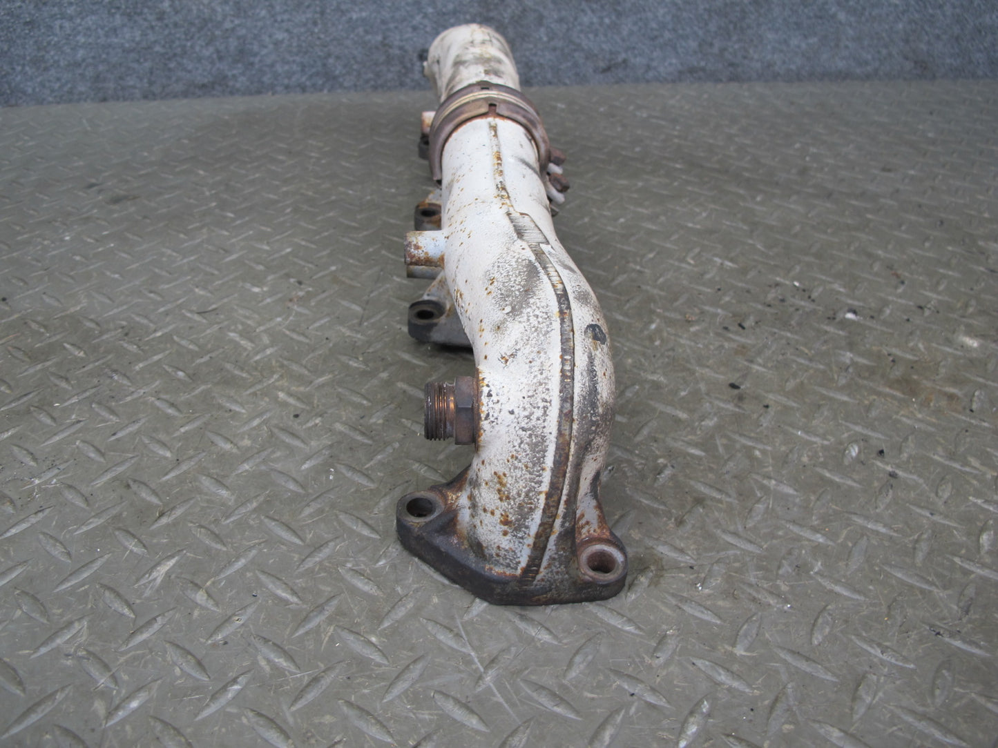 86-91 Mercedes W126 C126 Left Exhaust Manifold 1171423702 OEM