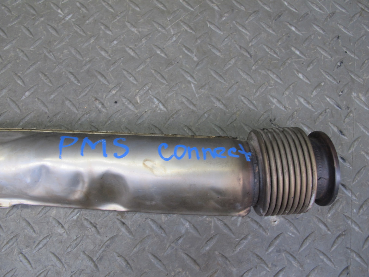 86-91 Mercedes W126 C126 M117 Exhaust Manifold Pipe Line 1161404814 OEM