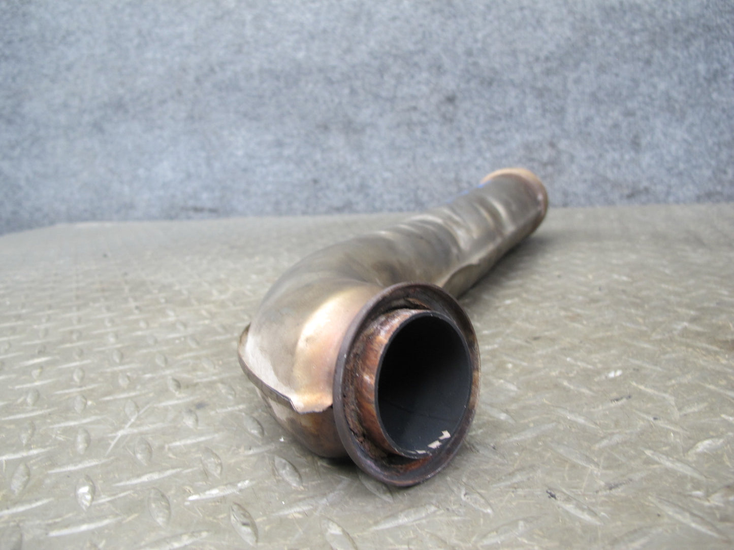 86-91 Mercedes W126 C126 M117 Exhaust Manifold Pipe Line 1161404814 OEM