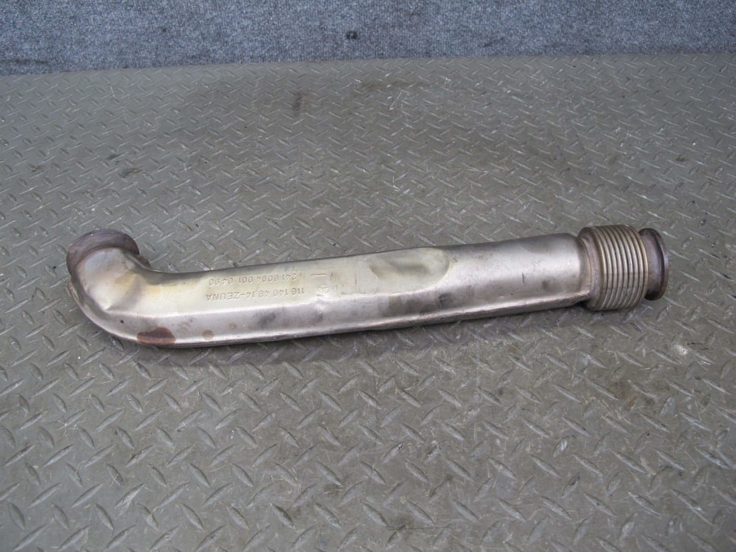 86-91 Mercedes W126 C126 M117 Exhaust Manifold Pipe Line 1161404814 OEM
