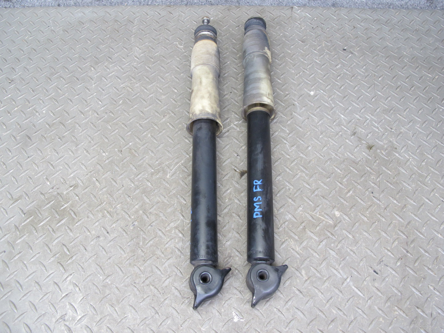 86-91 Mercedes W126 C126 Set of 2 Front Strut Shock Absorber OEM