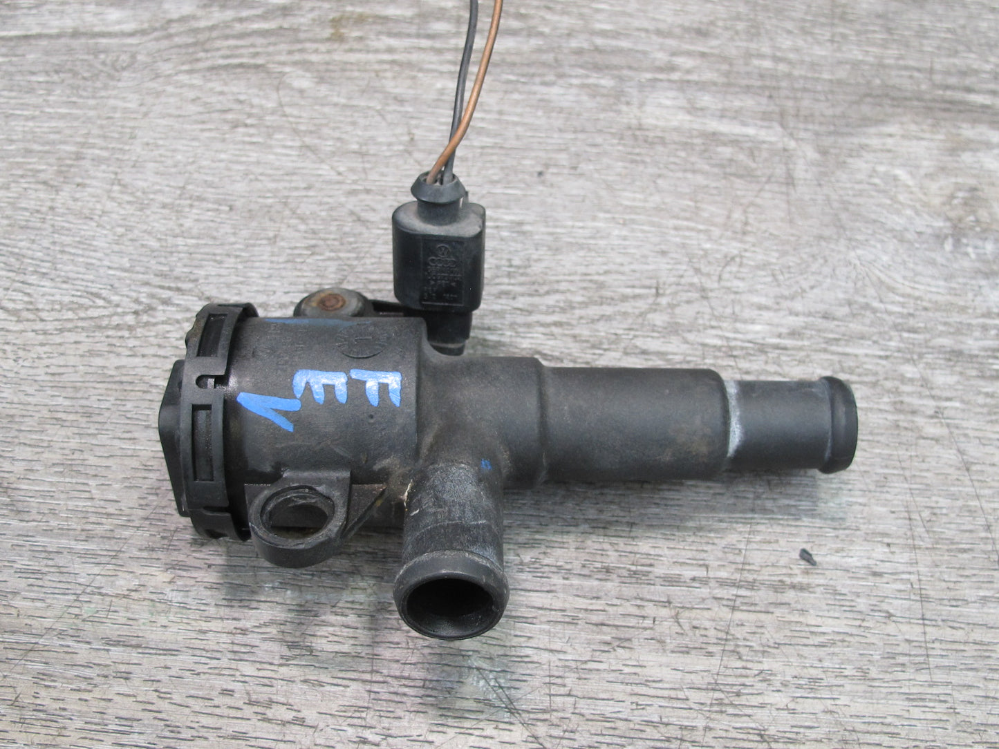 01-03 VW Eurovan T4 2.8L Thermostat Housing Coolant Pipe OEM