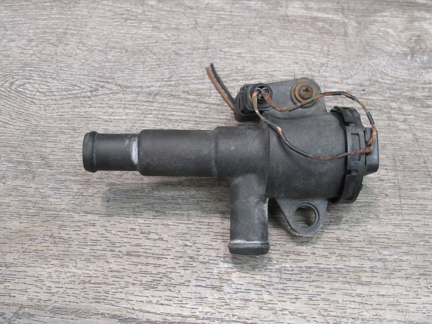 01-03 VW Eurovan T4 2.8L Thermostat Housing Coolant Pipe OEM