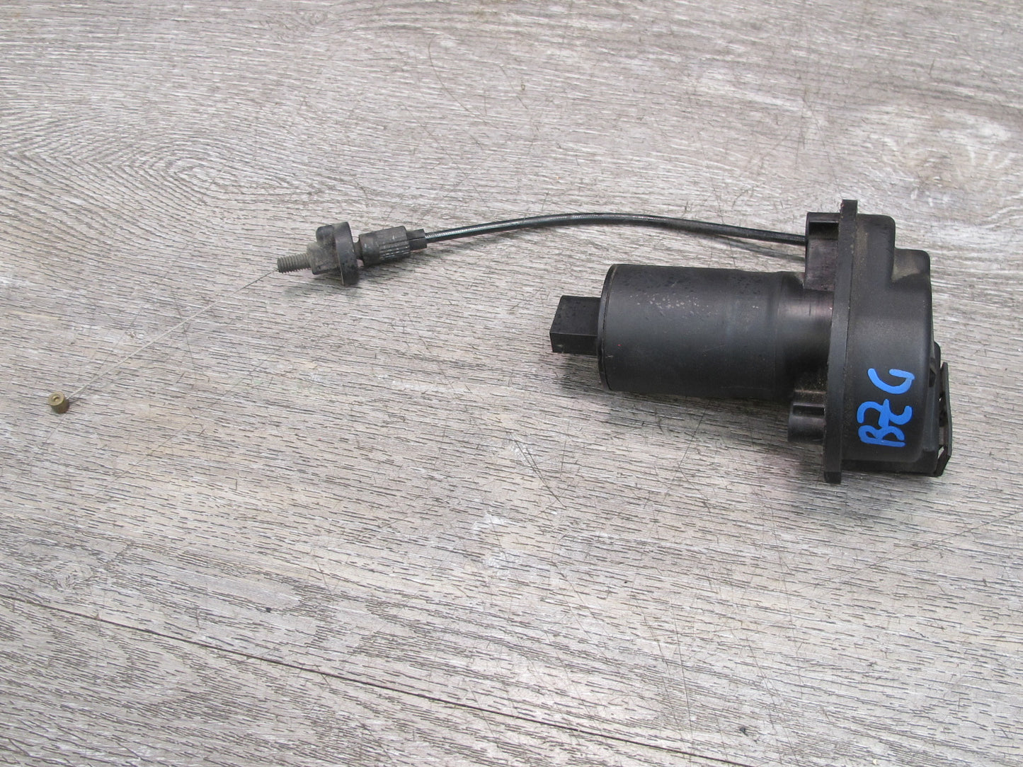 96-99 BMW E36/7 Z3 1.9L 2.8L Throttle Body Actuator 1163163 OEM