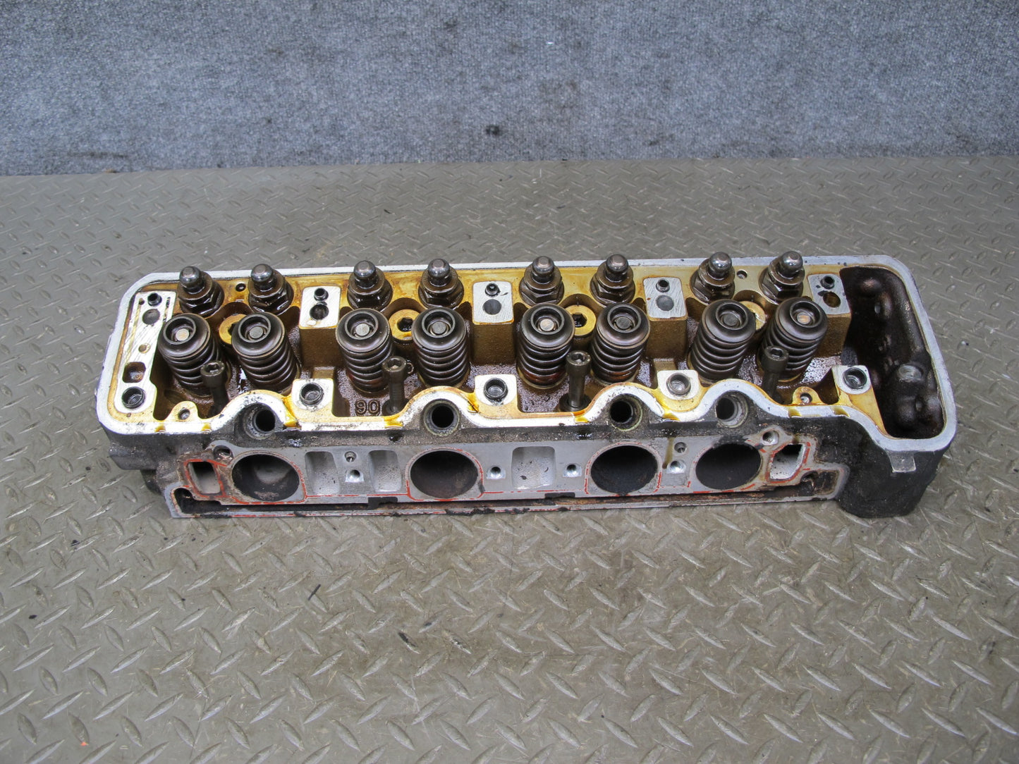 86-91 Mercedes W126 C126 5.6L M117 117.968 Engine Left Cylinder Head OEM