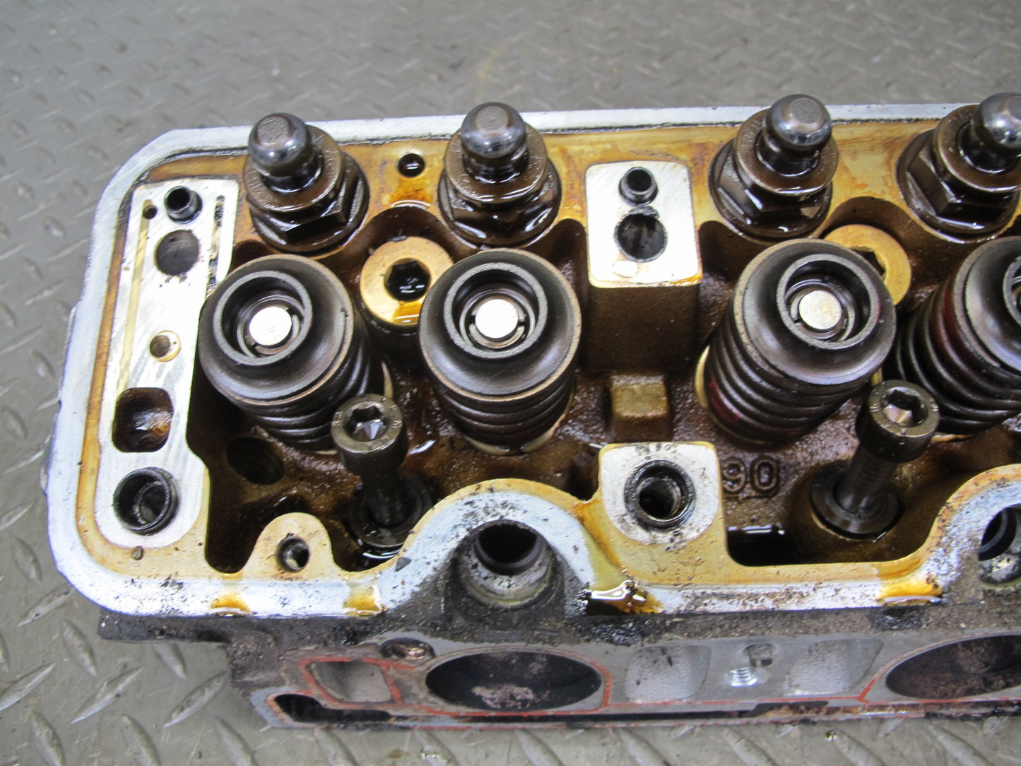 86-91 Mercedes W126 C126 5.6L M117 117.968 Engine Left Cylinder Head OEM