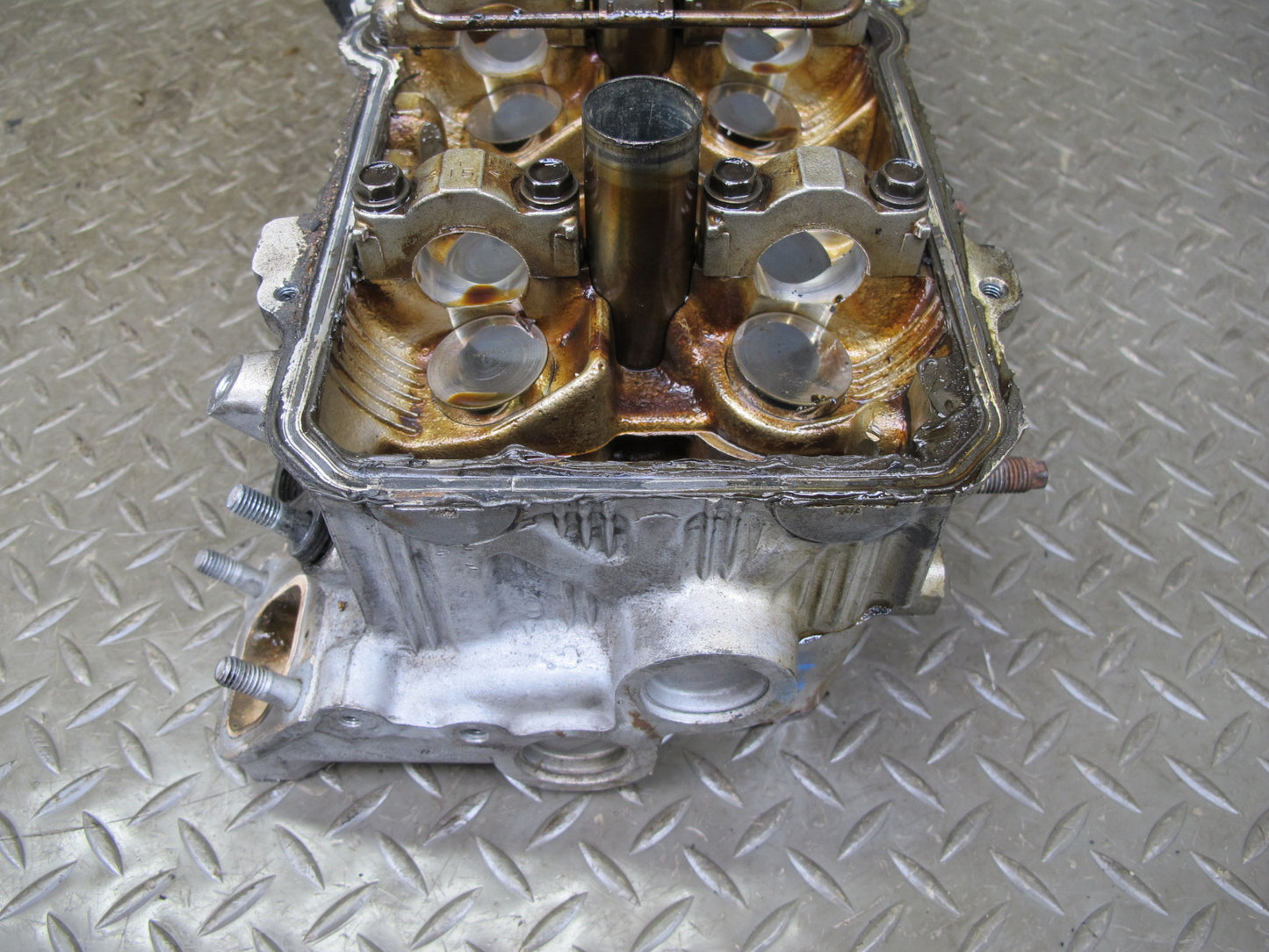 01-06 Lexus LS430 UCF30L 4.3L 3UZFE Right Engine Cylinder Head 120K Miles OEM