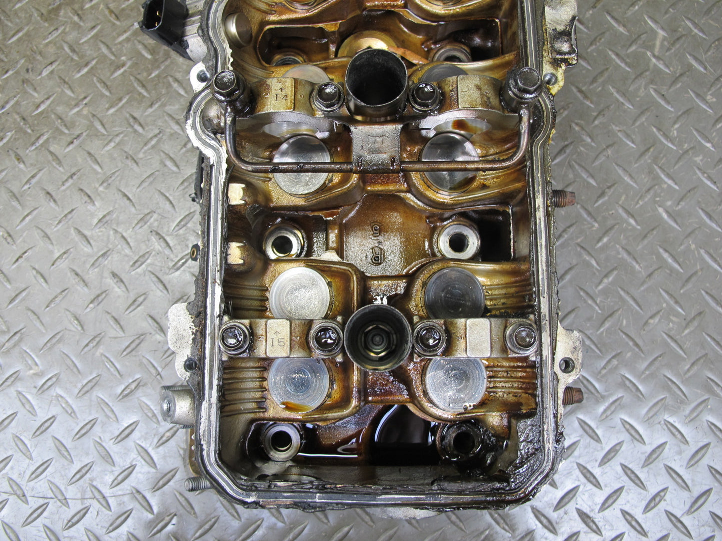 01-06 Lexus LS430 UCF30L 4.3L 3UZFE Right Engine Cylinder Head 120K Miles OEM