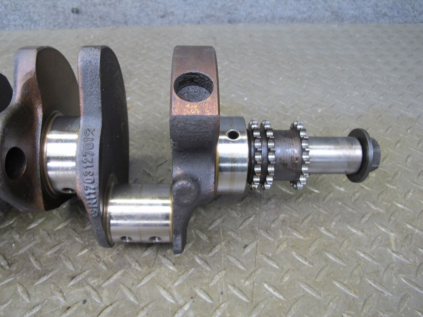 86-91 Mercedes W126 C126 560SEC 560SEL 5.5 M117 Engine Crankshaft 1170312701 OEM