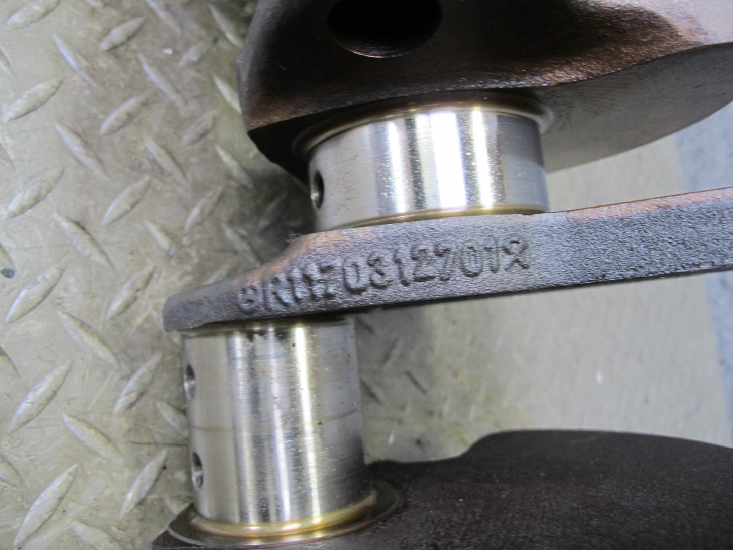 86-91 Mercedes W126 C126 560SEC 560SEL 5.5 M117 Engine Crankshaft 1170312701 OEM