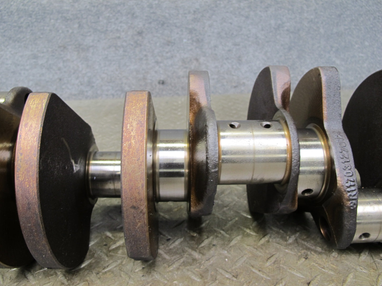 86-91 Mercedes W126 C126 560SEC 560SEL 5.5 M117 Engine Crankshaft 1170312701 OEM