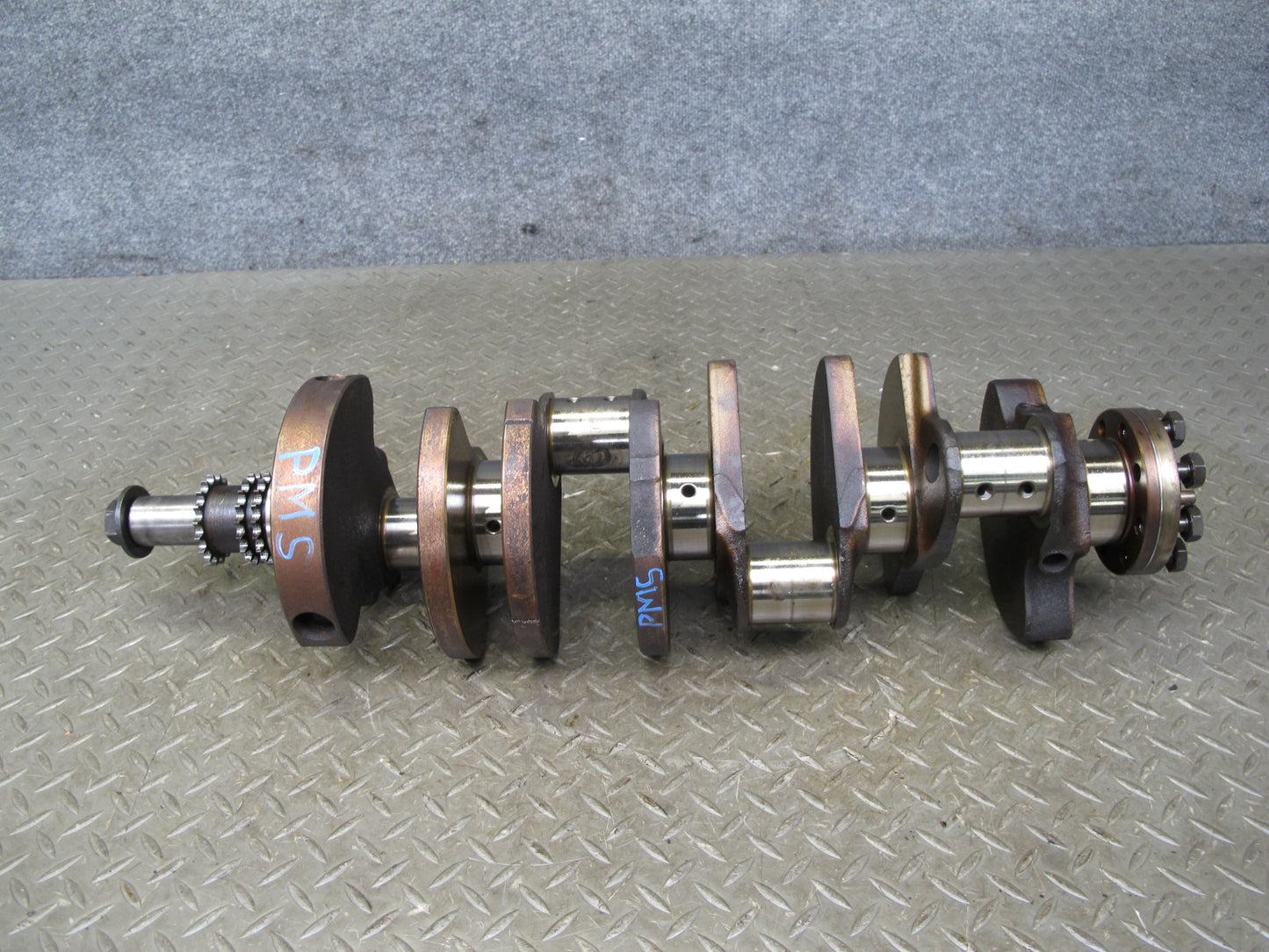 86-91 Mercedes W126 C126 560SEC 560SEL 5.5 M117 Engine Crankshaft 1170312701 OEM