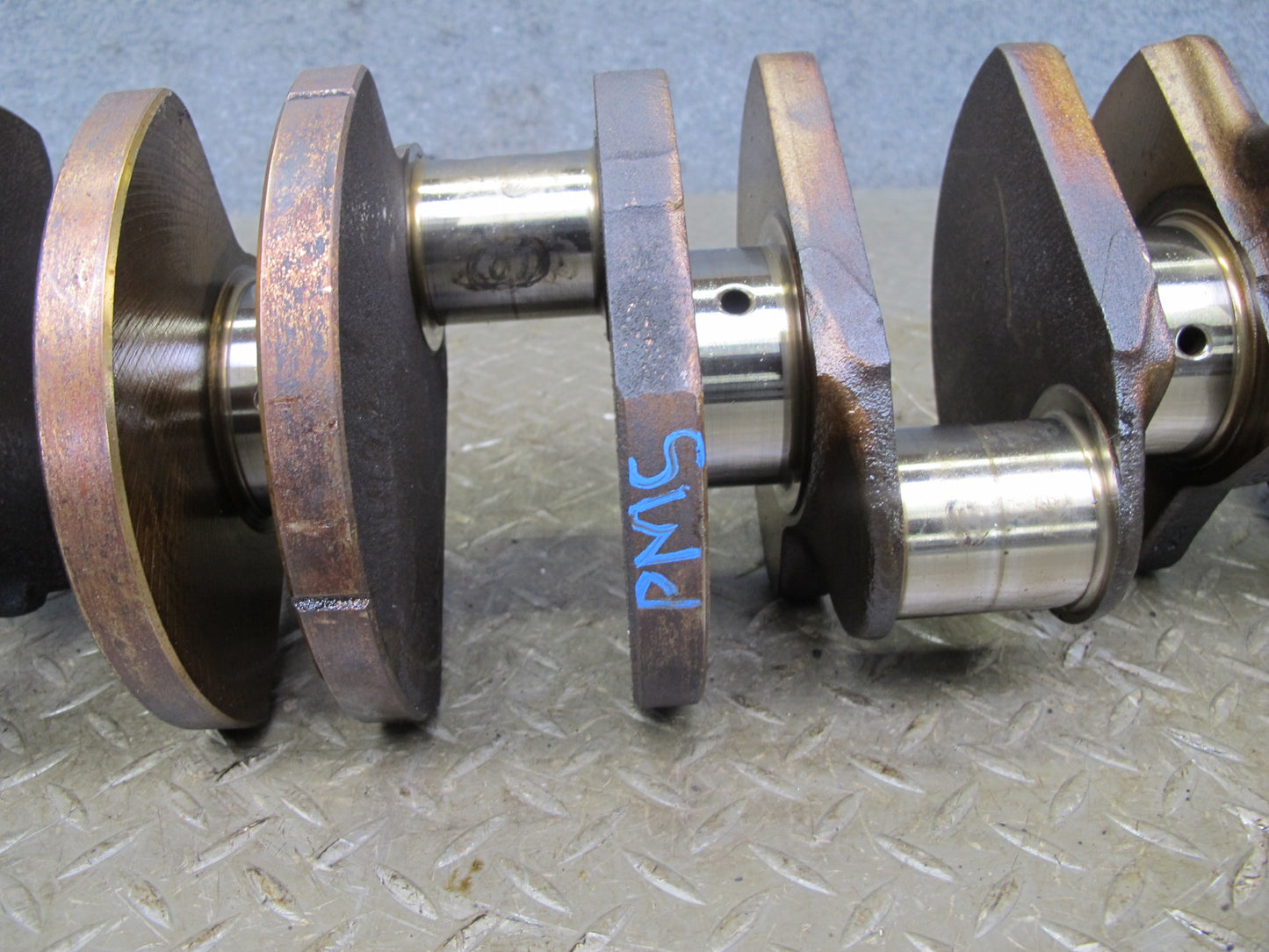 86-91 Mercedes W126 C126 560SEC 560SEL 5.5 M117 Engine Crankshaft 1170312701 OEM