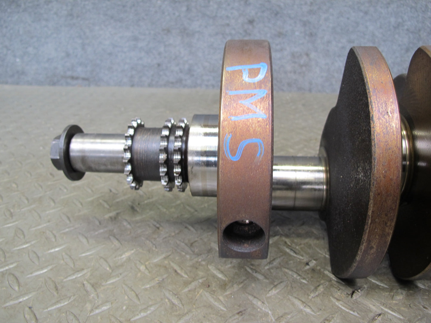 86-91 Mercedes W126 C126 560SEC 560SEL 5.5 M117 Engine Crankshaft 1170312701 OEM