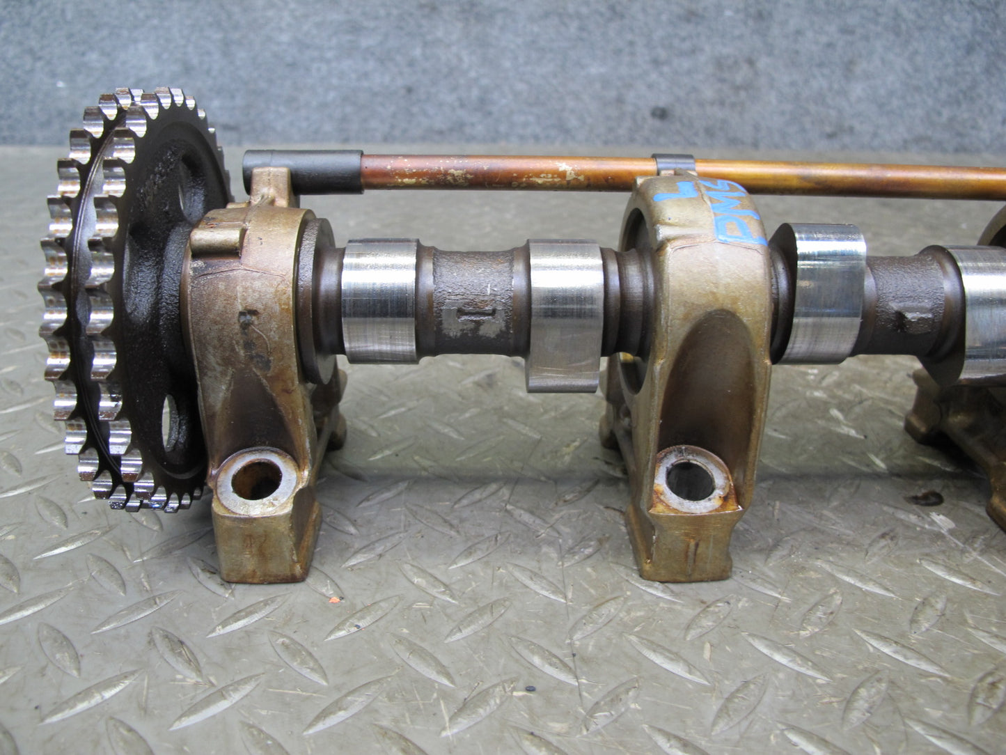 86-91 Mercedes W126 M117 Engine Left Camshaft Assembly OEM