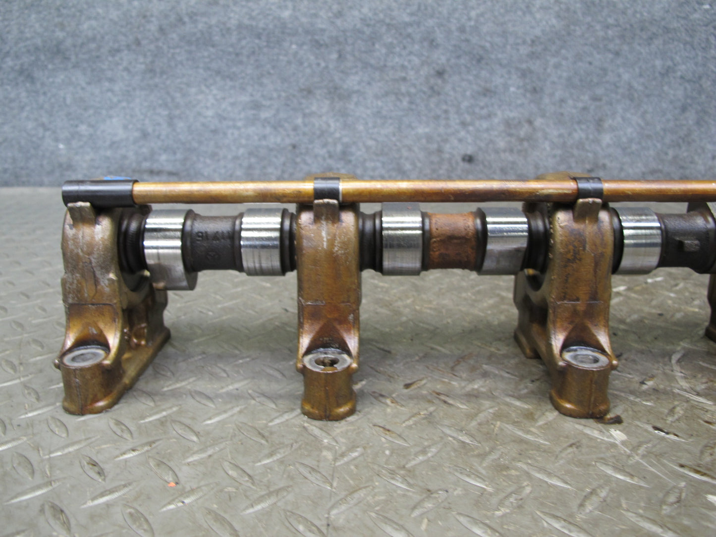 86-91 Mercedes W126 M117 Engine Left Camshaft Assembly OEM