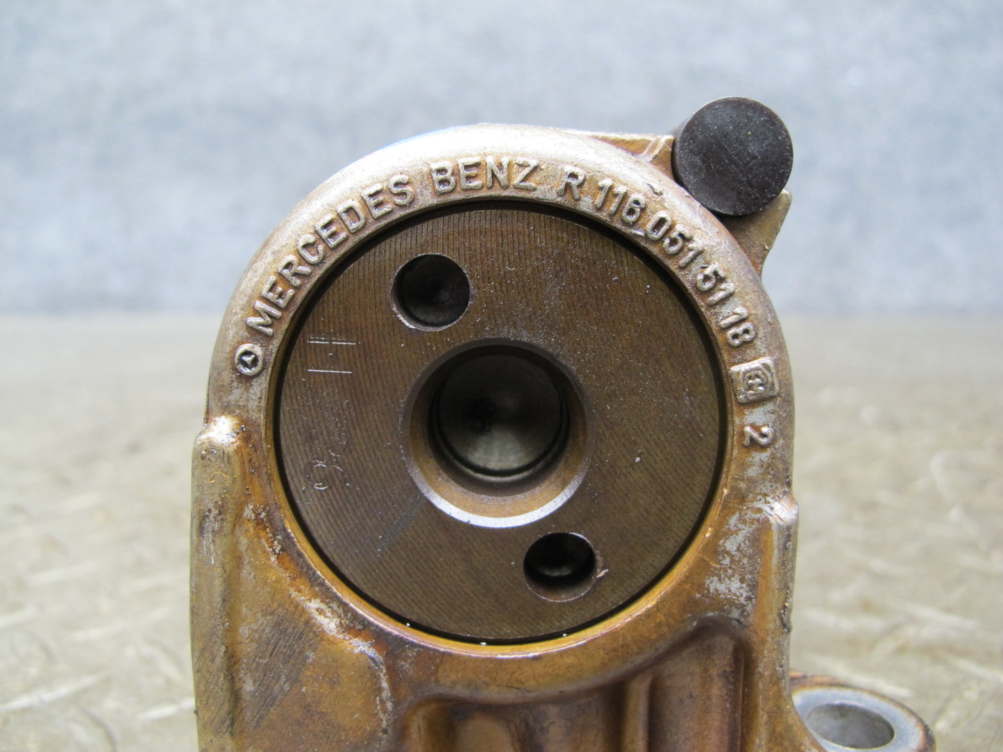 86-91 Mercedes W126 M117 Engine Left Camshaft Assembly OEM