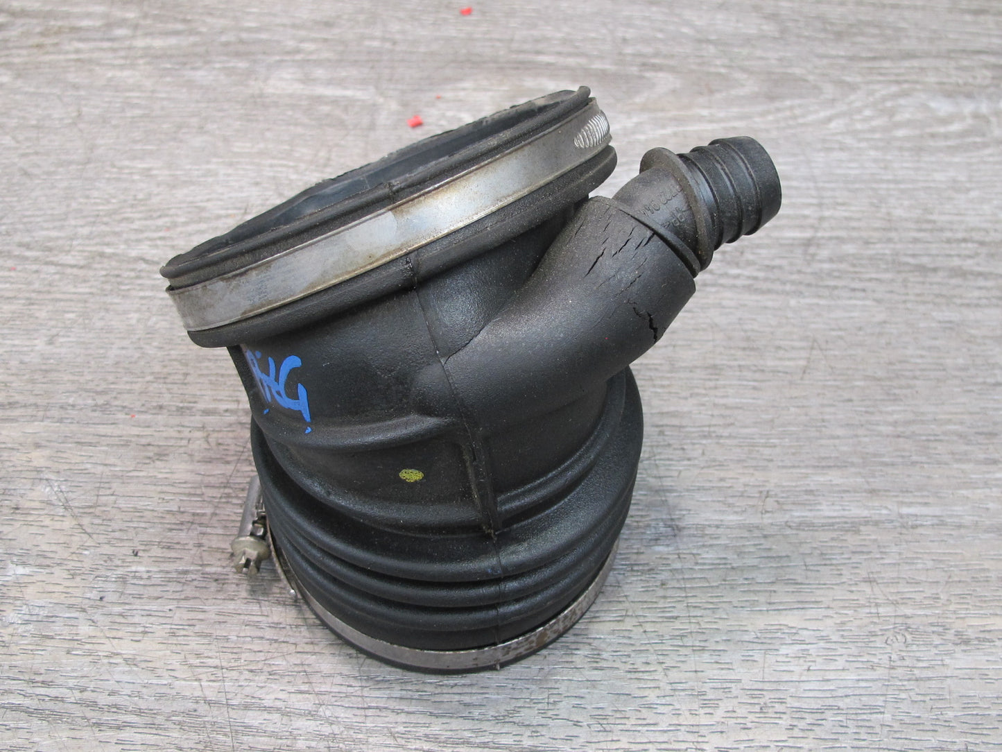 97-98 BMW E36/7 Z3 2.8L M52 Engine Air Intake Boot Hose OEM