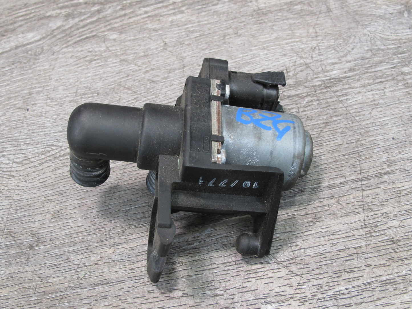 97-02 BMW E36/7 Z3 Heater Control Water Valve 8375443 OEM