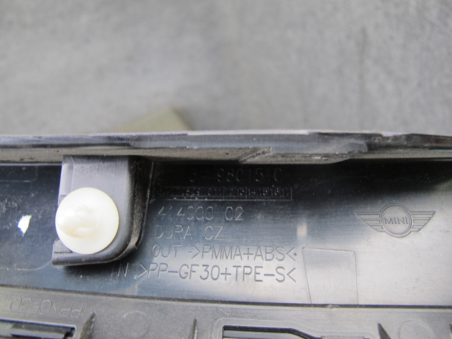 11-16 Mini Cooper R60 Set of 2 Rear Exterior C Pillar Trim Cover Molding OEM