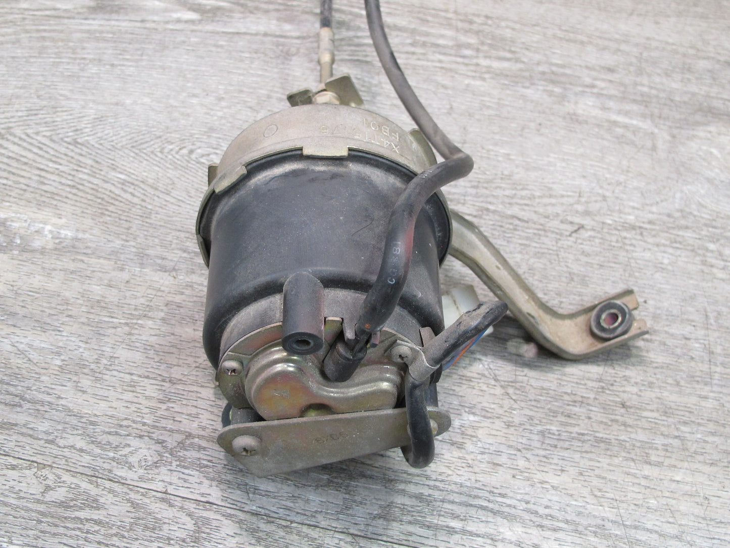1988 Mazda FC3S RX7 Cruise Control Servo Actuator X4T15176 OEM