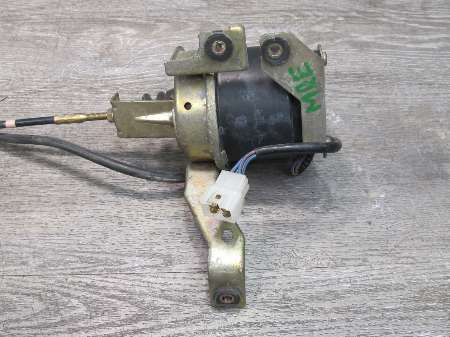 1988 Mazda FC3S RX7 Cruise Control Servo Actuator X4T15176 OEM