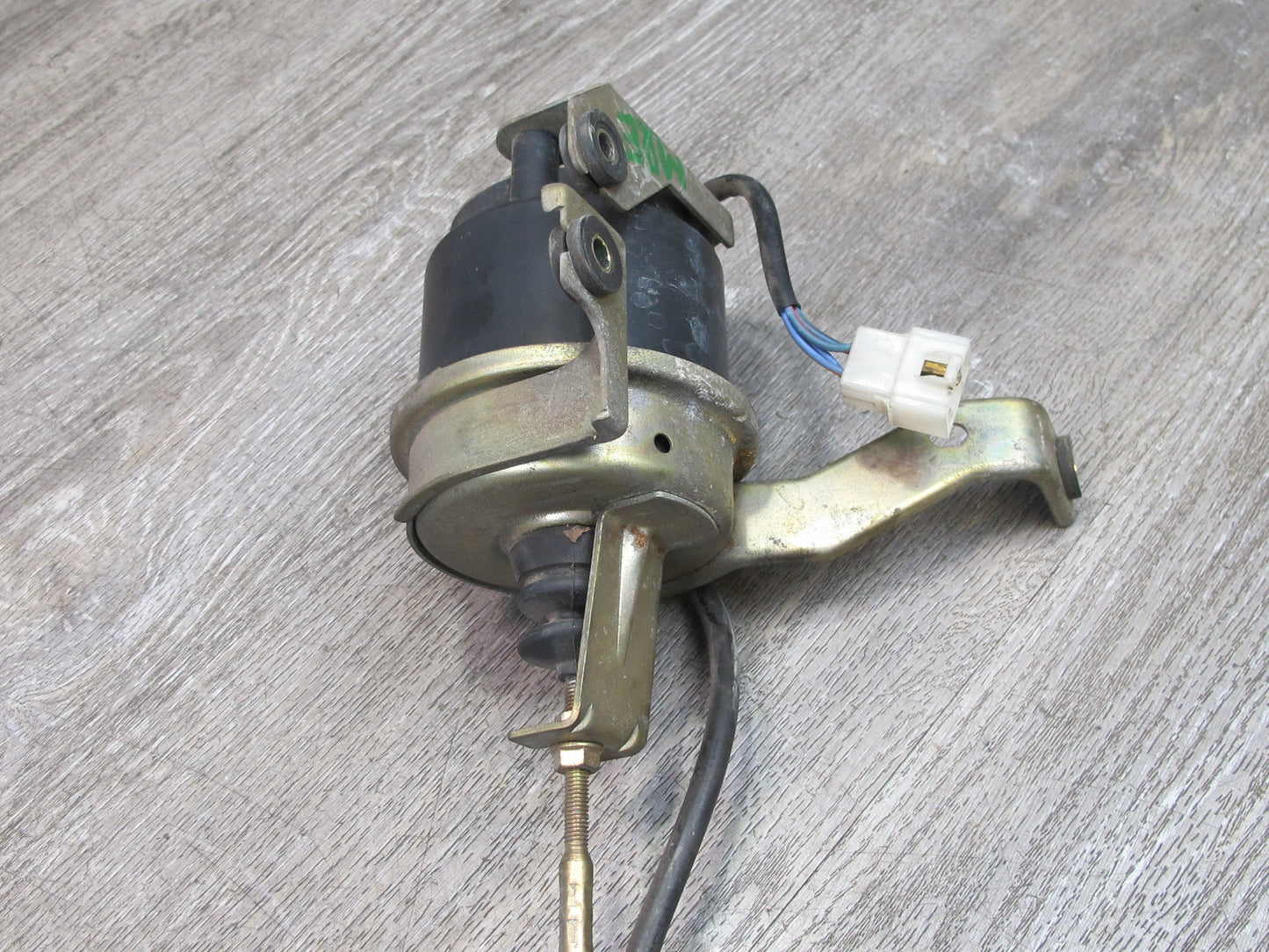 1988 Mazda FC3S RX7 Cruise Control Servo Actuator X4T15176 OEM