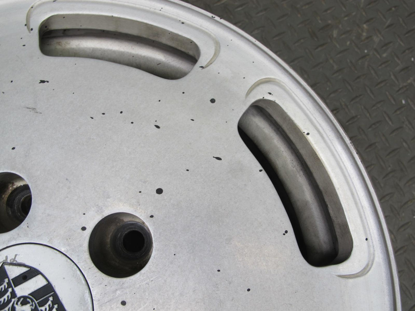 1983-1989 Porsche 928 S Factory R16" Wheel Rim 16x7J ET65 92836102105