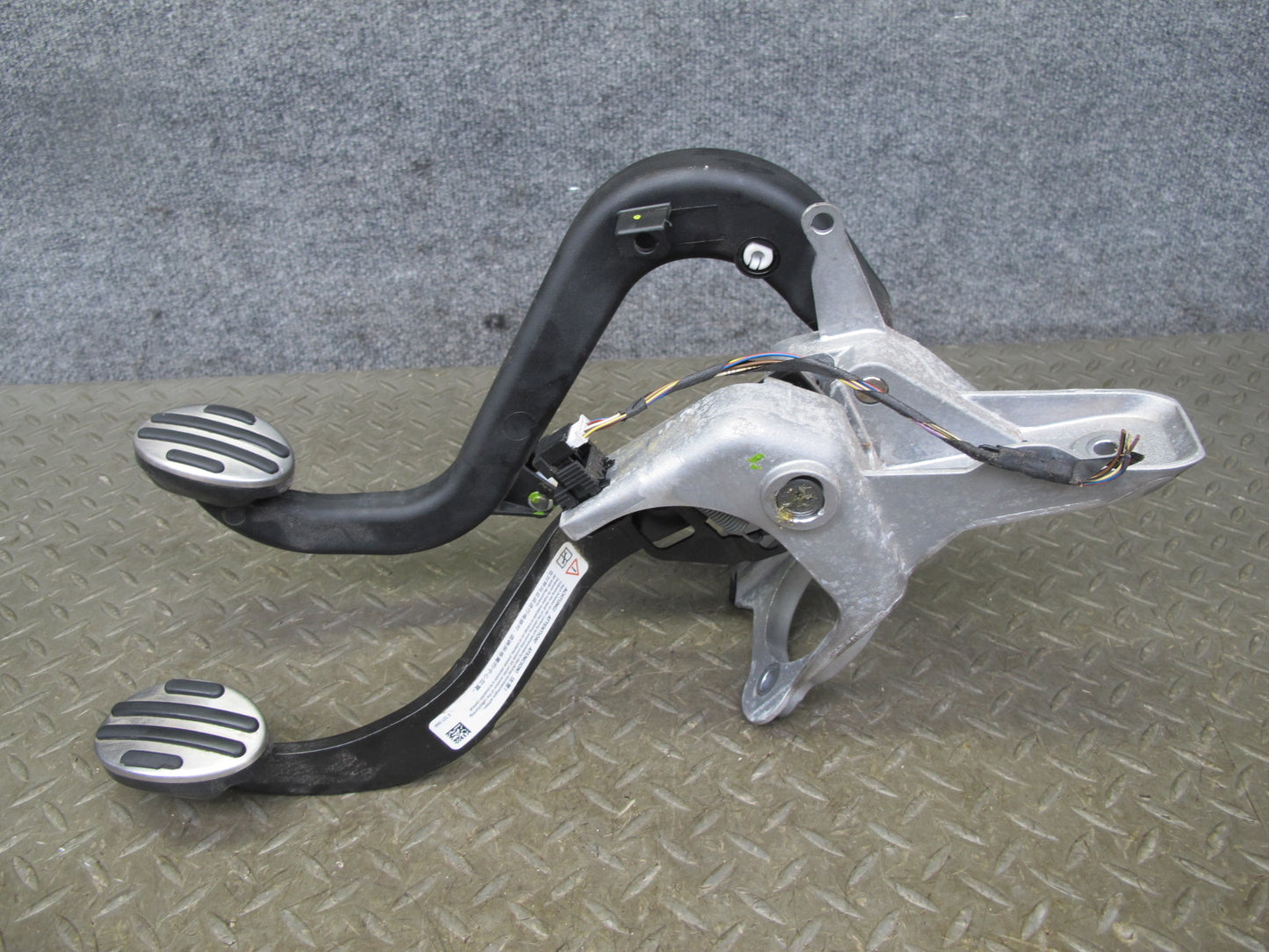 11-16 Mini Cooper S R55 R56 R57 R60 R61 M/T Gas Brake Clutch Pedal Set OEM