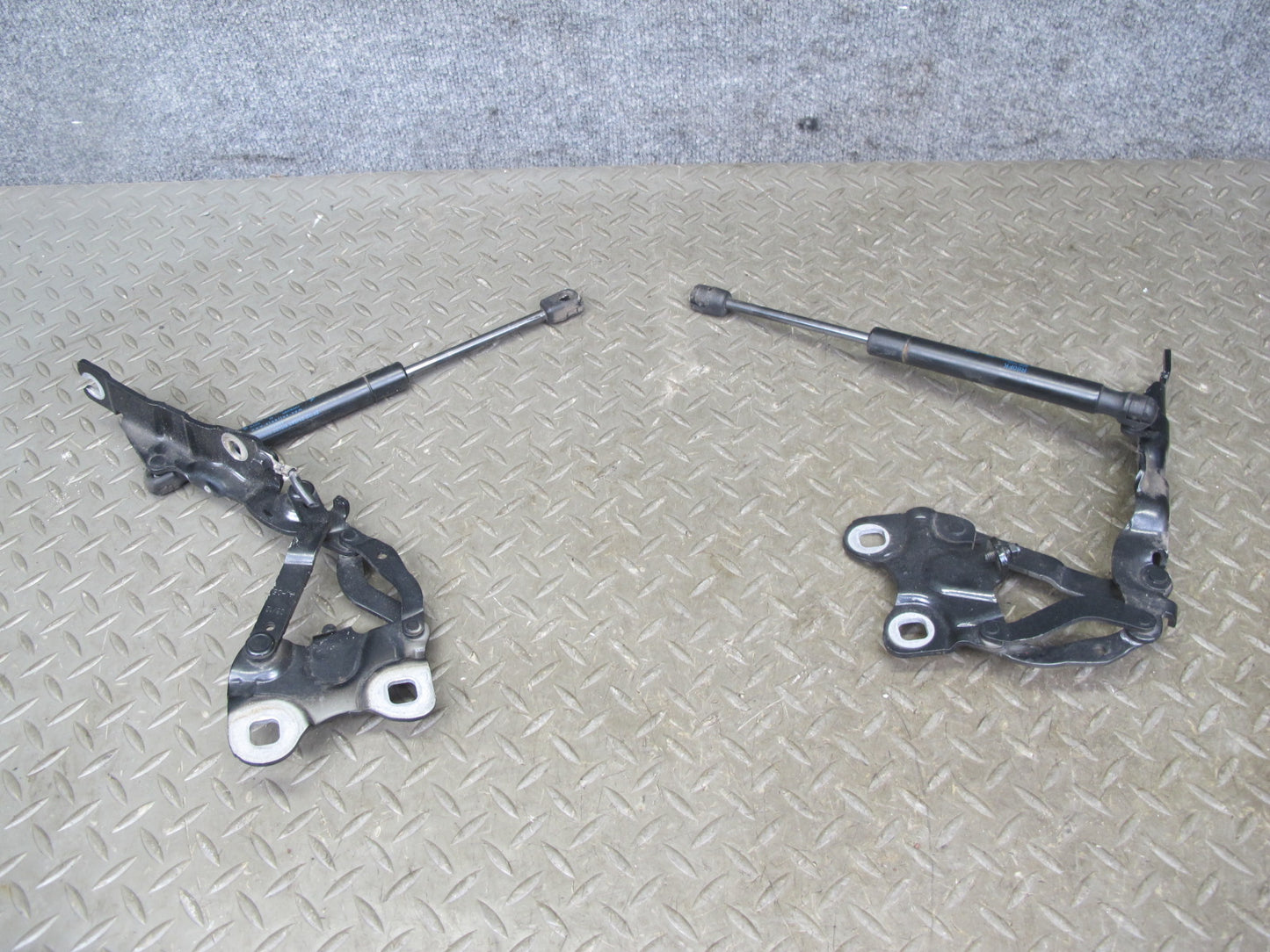 11-16 Mini Cooper R60 R61 Countryman Set of 2 Front Hood Hinge Support OEM