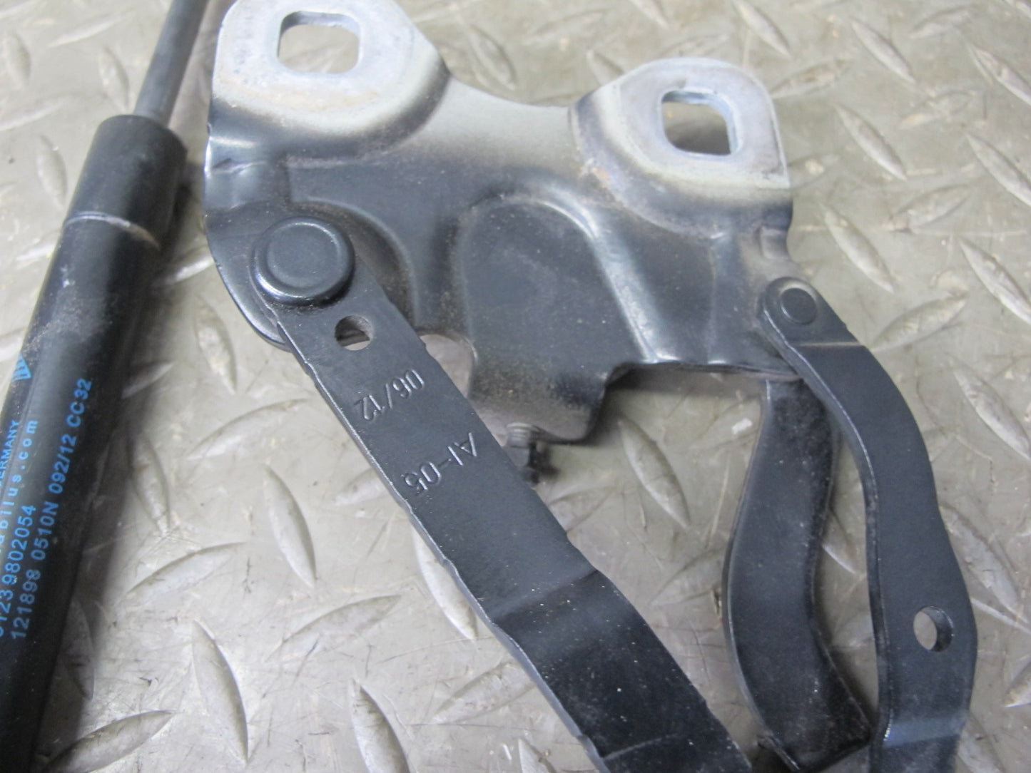 11-16 Mini Cooper R60 R61 Countryman Set of 2 Front Hood Hinge Support OEM