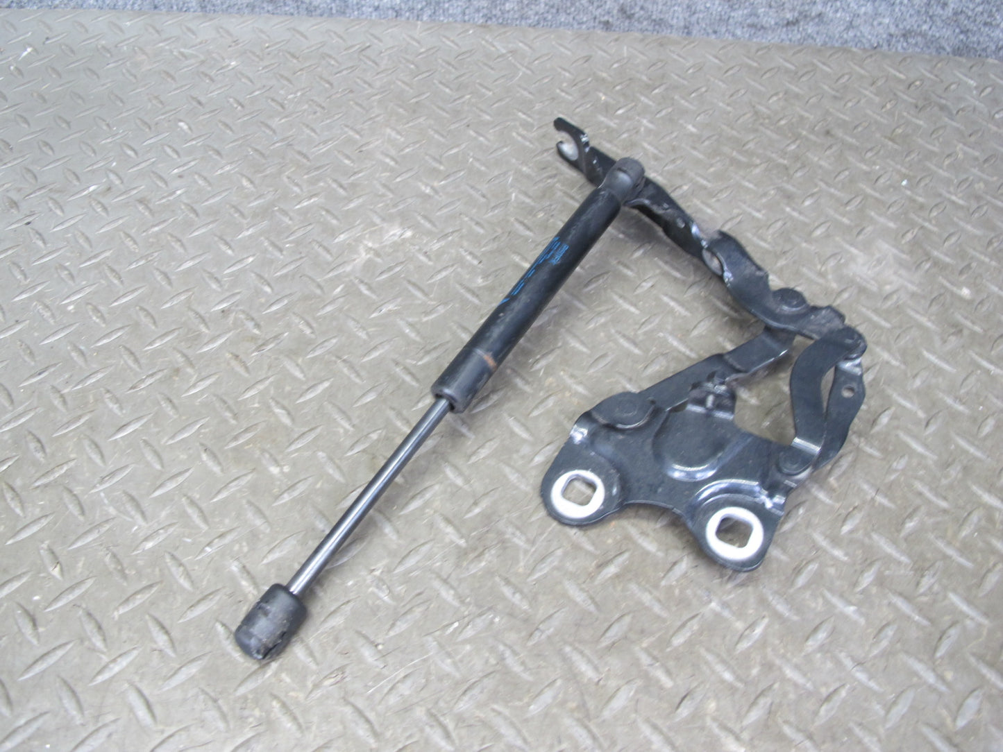 11-16 Mini Cooper R60 R61 Countryman Set of 2 Front Hood Hinge Support OEM