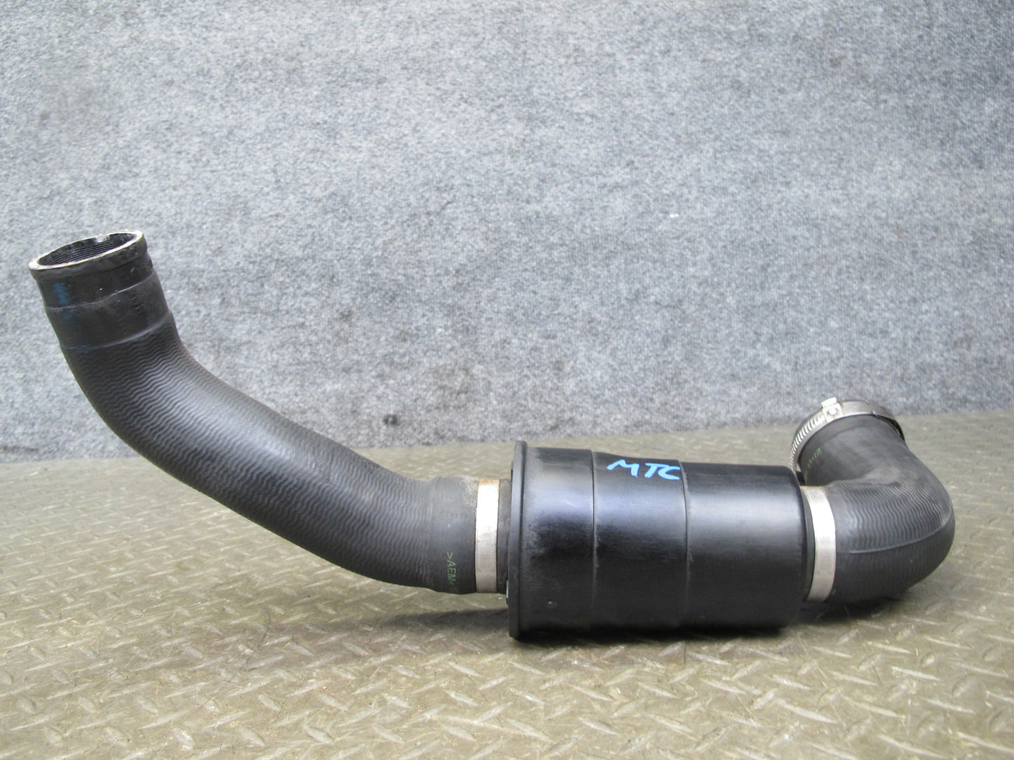 11-16 Mini Cooper S R60 R61 Countryman N18 Turbo Air Hose Pipe Line 9804248 OEM