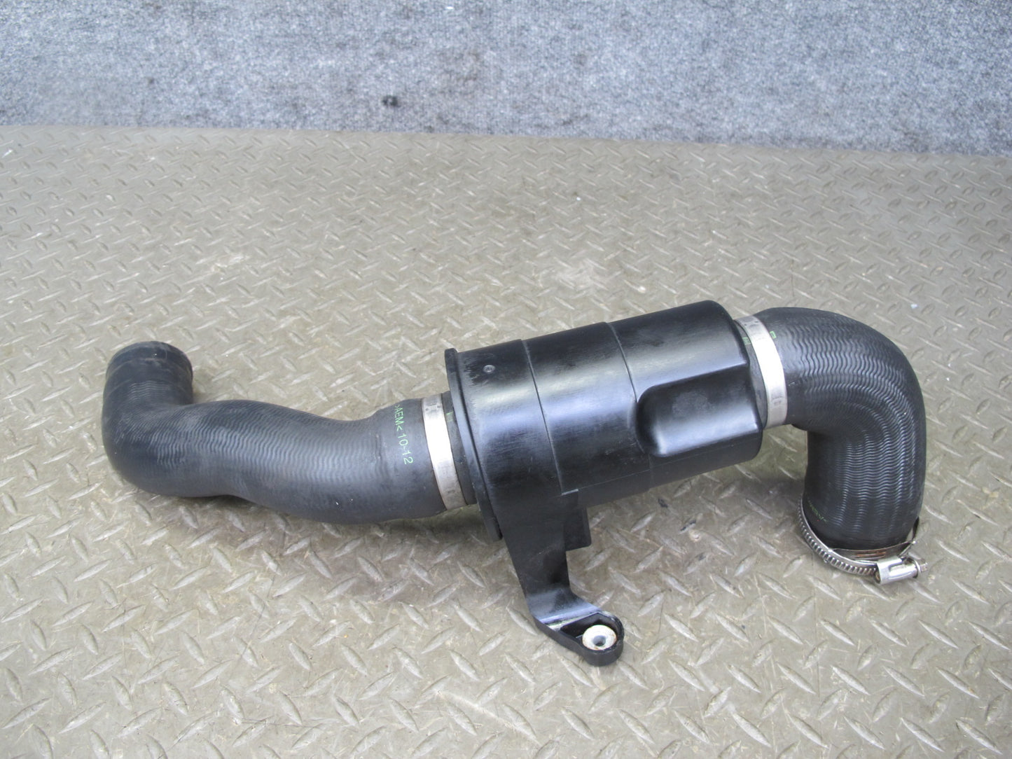 11-16 Mini Cooper S R60 R61 Countryman N18 Turbo Air Hose Pipe Line 9804248 OEM