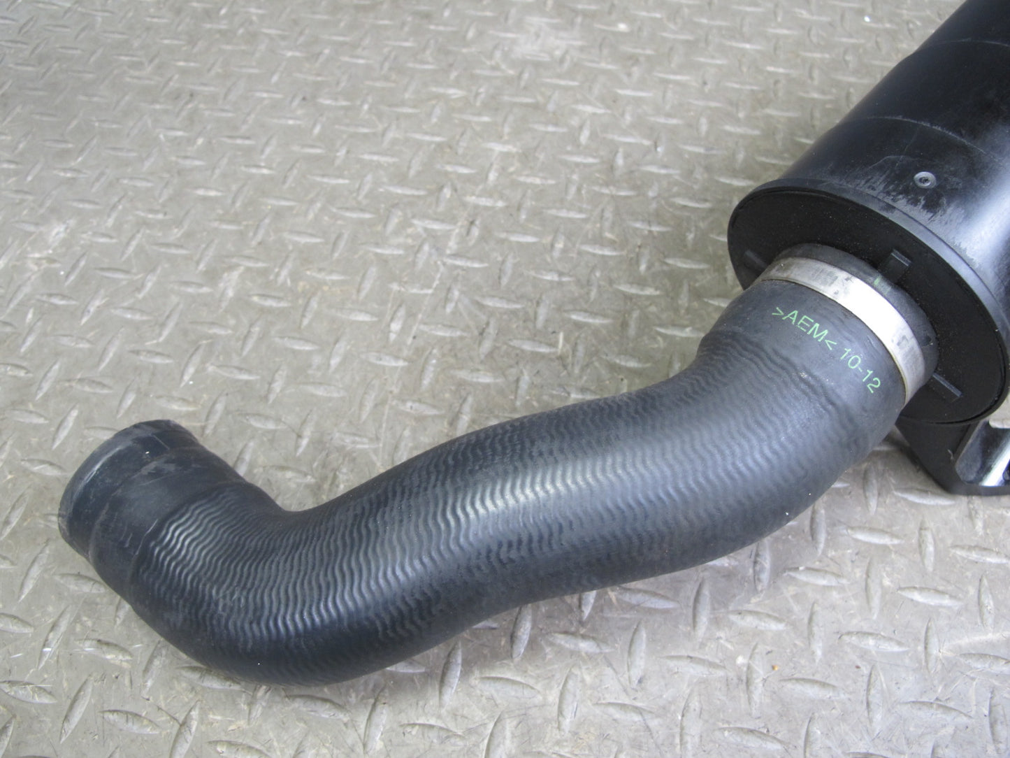 11-16 Mini Cooper S R60 R61 Countryman N18 Turbo Air Hose Pipe Line 9804248 OEM