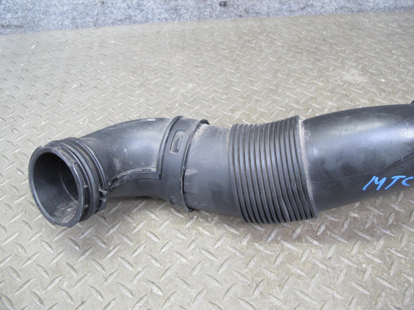11-16 Mini Cooper S R60 R61 Countryman N18 Air Intake Hose Pipe Line 9804246 OEM